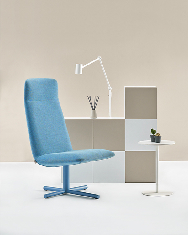 Fauteuil avec ou sans accoudoirs enveloppants - Sarm