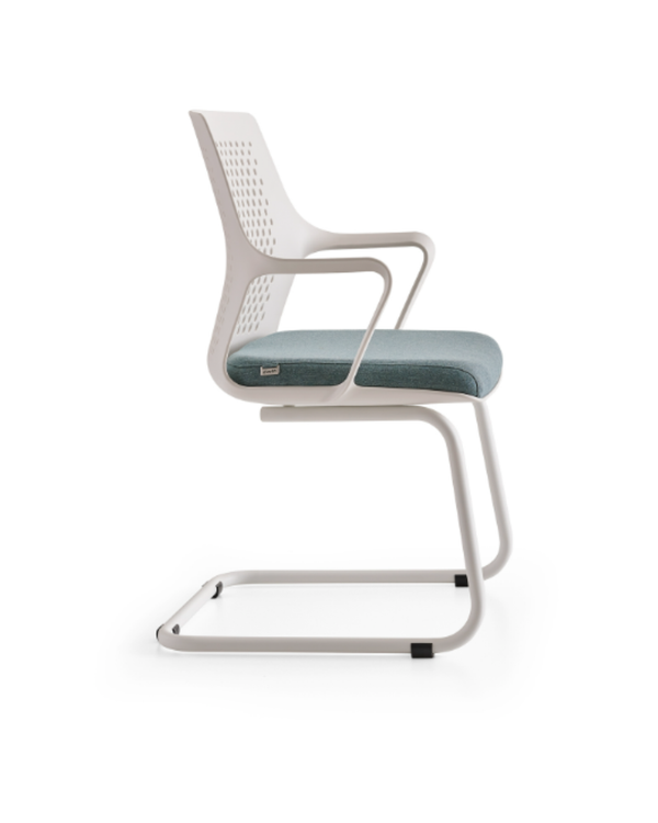 Chaise d'accueil au design minimaliste et coque blanche - Flat White