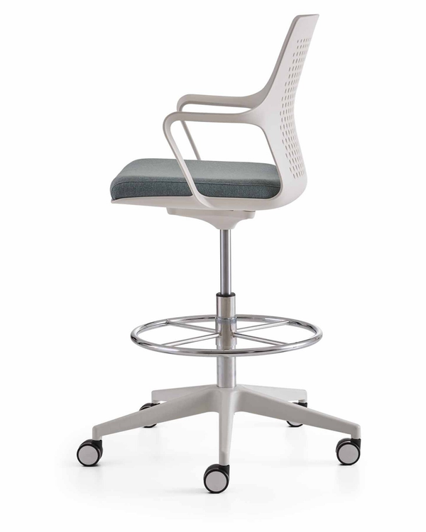 Chaise de travail haute avec choix de coque (noire ou blanche) - Flat High